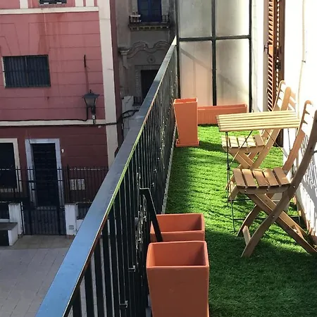 Suite Center San Lorenzo 35 Seville Exterior photo